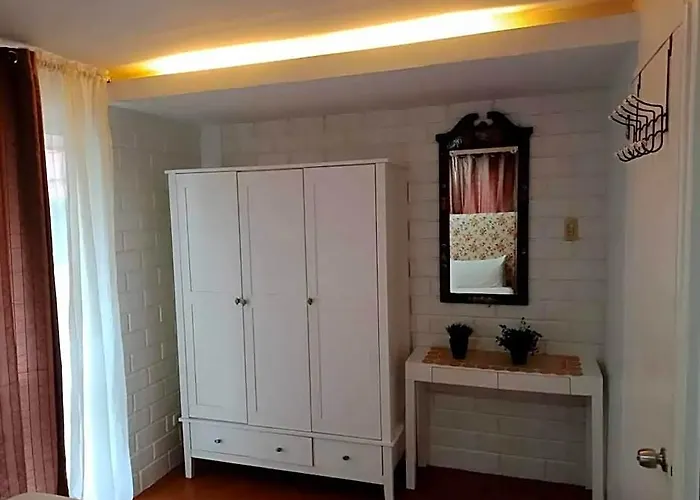 Residentie 3br 2bath House For Rent